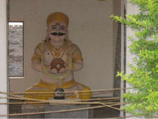  രാമനെ പൂജിക്കുന്ന രാവണന്‍