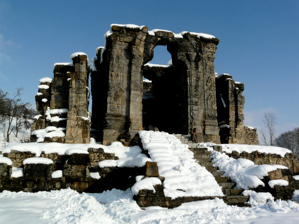 മാര്‍ത്തന്‍ട് സൂര്യ ക്ഷേത്രം
