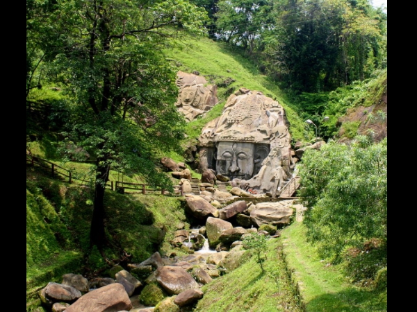 അതിമനോഹരമായ ചുറ്റുവട്ടം