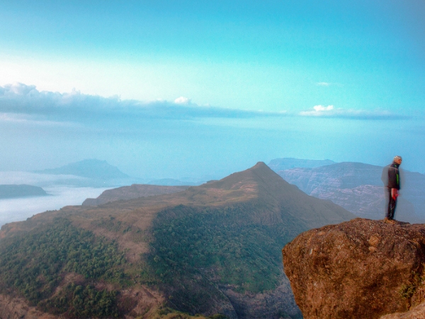 മലമുകളിലെ കല്യാണം
