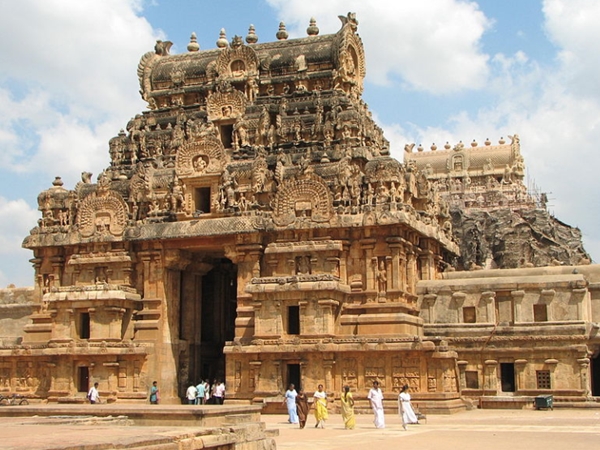 ദക്ഷിണമേരു അഥവാ ബൃഹദീശ്വര ക്ഷേത്രം