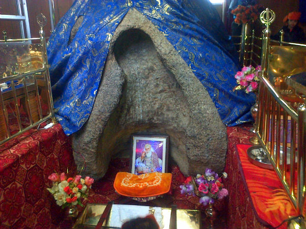 ഗുരുദ്വാരാ പഥര്‍സാഹിബ്, ലേ-കാര്‍ഗില്‍ റോഡ്