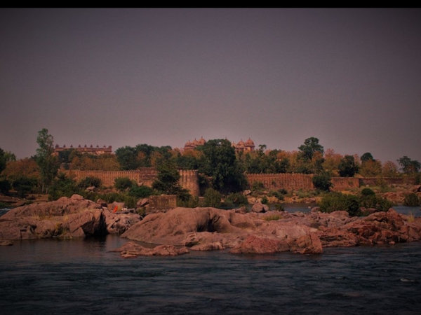 ഒളിക്കപ്പെട്ട സ്ഥലം അഥവാ ഓര്‍ച്ച