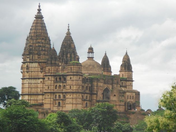 ചതുര്‍ഭുജ് ക്ഷേത്രം