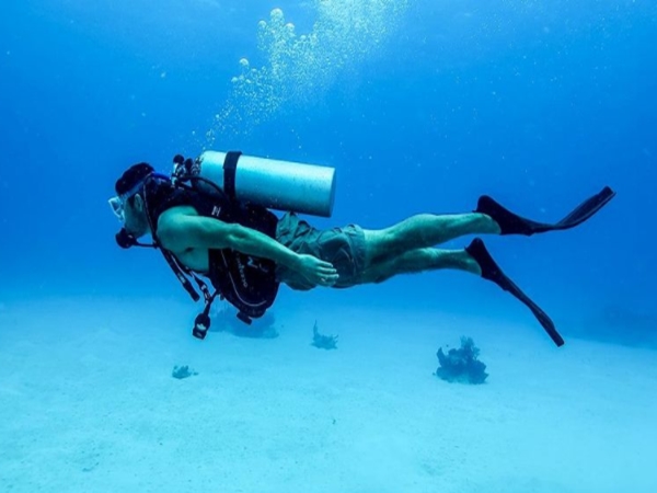 തര്‍ക്കാര്‍ലിയിലെ സ്‌കൂബാ ഡൈവിങ്