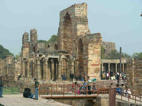 തൂണുകളുടെ ഭാരം 6.5 ടണ്‍