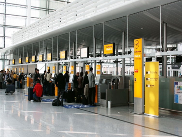 രാത്രിയിലെ ചെക്ക് ഇന്‍