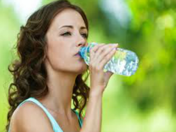 അപരിചിതരില്‍ നിന്ന് ഭക്ഷണം സ്വീകരിക്കുക