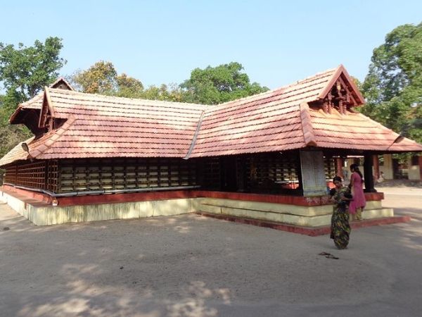 മുതുകുളം പാണ്ഡവര്‍കാവ് ദേവീക്ഷേത്രം