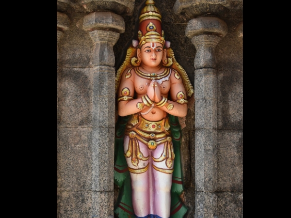 എട്ടു സ്വയംഭൂ ക്ഷേത്രങ്ങളില്‍ ഒന്ന്