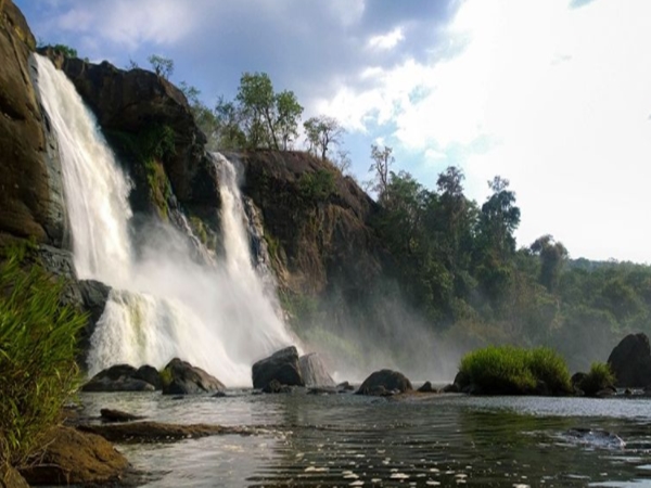 മണിരത്‌നം പ്രശസ്തമാക്കിയ അതിരപ്പള്ളി