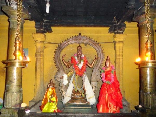  ആല്‍വാര്‍കുറിച്ചി ക്ഷേത്രം 