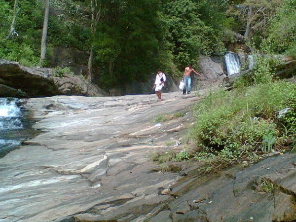 1800 മീറ്റര്‍ ഉയരത്തില്‍ 