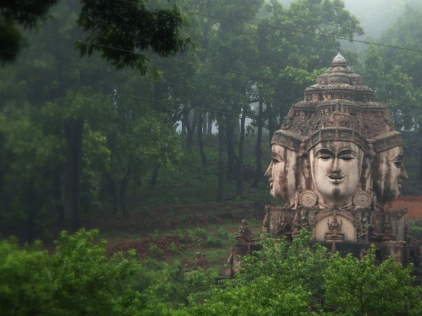 തീര്‍ഥാടന കേന്ദ്രങ്ങളുടെ രാജാവ് 