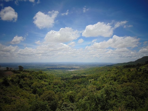 മലനിരകളുടെ സംഗമസ്ഥാനം
