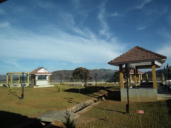 ബോട്ട് സര്‍വ്വീസ്