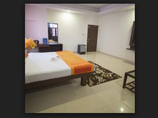 കുറഞ്ഞ താമസൗകര്യങ്ങള്‍ 