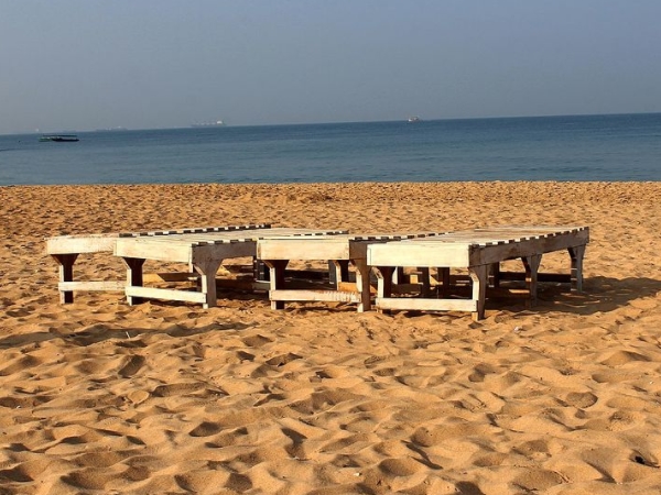 കണ്ടോലിം ബീച്ച്