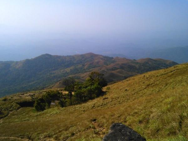 കുന്നിന്‍മുകളിലെ ക്ഷേത്രങ്ങള്‍ 