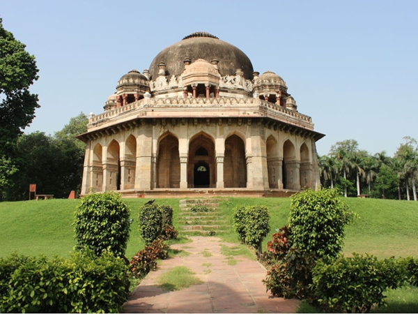 നഗരമധ്യത്തിലെ ഉദ്യാനം