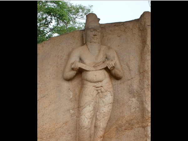 താന്‍ പൊരുനൈ