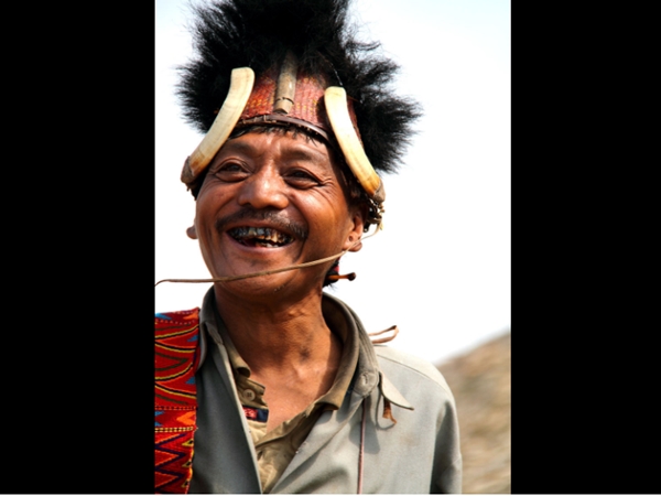 തലകൊയ്യുന്നവരായ കൊന്യാക്കുകള്‍