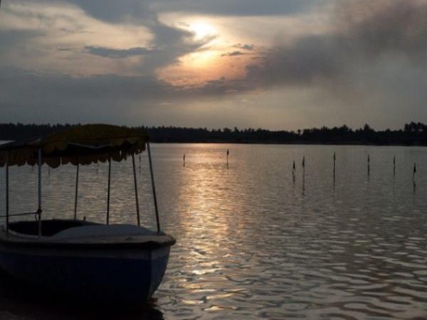 ചുനംബര്‍ ബോട്ട് 