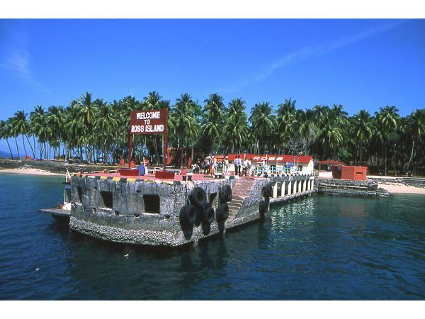  റോസ് ഐലന്‍ഡ്