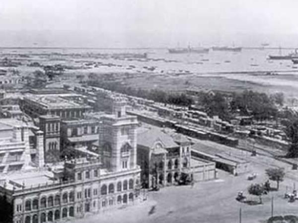 പാരീസ് കോര്‍ണര്‍ 