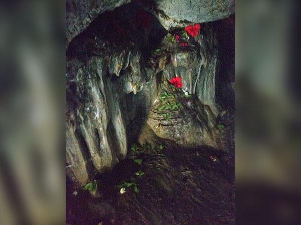 കോടേശ്വര്‍ ഗുഹാ ക്ഷേത്രം