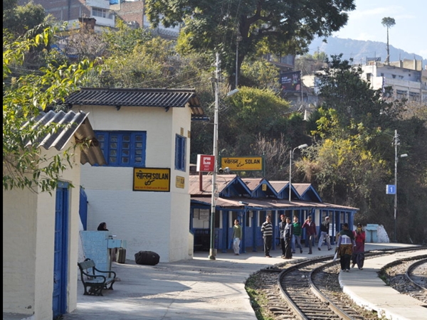 രാജ്യതലസ്ഥാനത്തേയ്‌ക്കൊരു റെയില്‍പാത