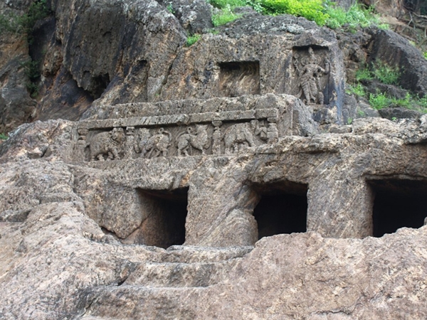 തുടക്കത്തില്‍ ബുദ്ധക്ഷേത്രം