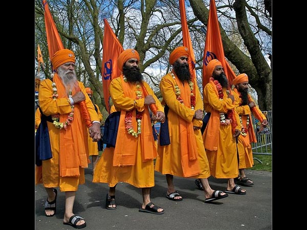 ലോഹ്രിയും ബൈശാഖിയും ആഘോഷിക്കുക