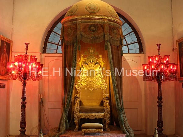 സ്വര്‍ണ്ണക്കിടീടം