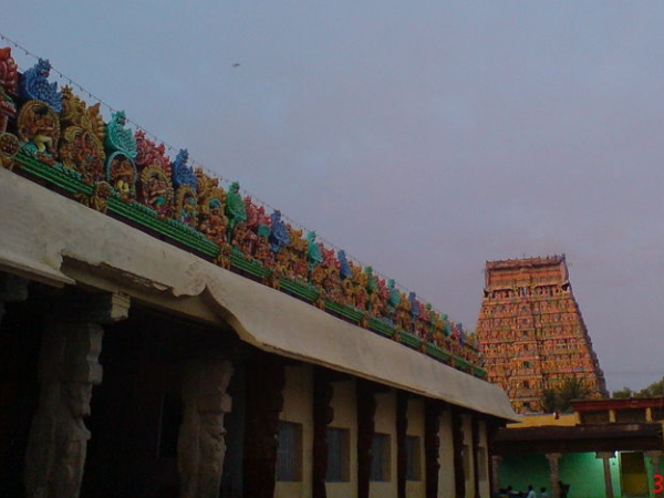 നാല് ഏക്കറിലെ ക്ഷേത്രം