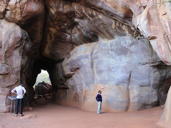 ഓഡിറ്റോറിയം കേവ്