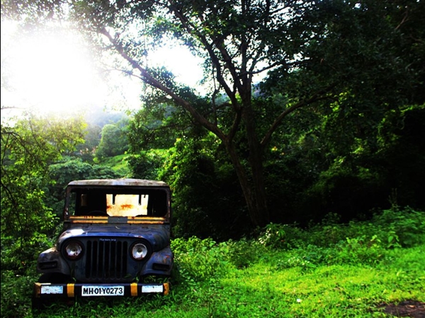 റായ് വുഡ് പാര്‍ക്കും ശിവജി ഉദ്യാനവും