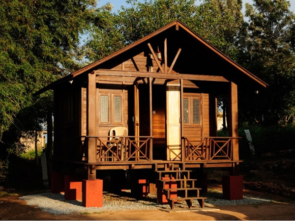  ട്രക്കിങ്