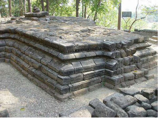 മാലിനിതന്‍