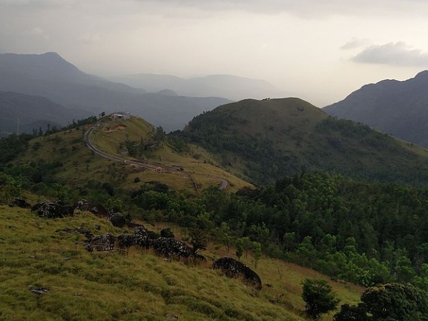 വര്‍ഷം മുഴുവന്‍ മൂടല്‍ മഞ്ഞുനിറഞ്ഞ ഇടം