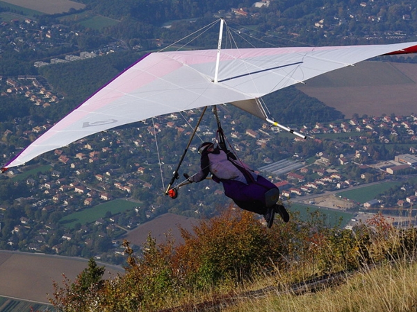 ഹാങ് ഗ്ലൈഡിങ്