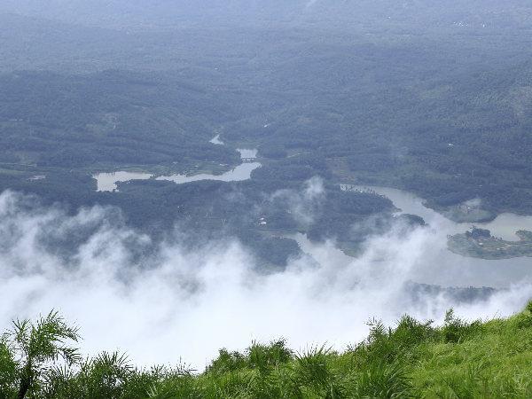 ഇലവീഴാപൂഞ്ചിറ