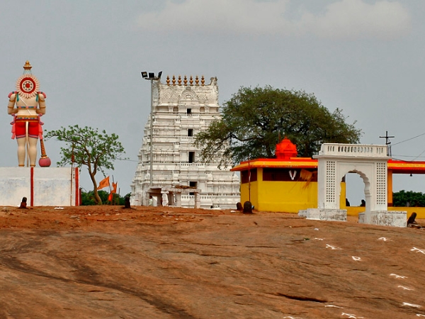 കുജാദ്രി വെങ്കടേശ്വര ക്ഷേത്രം