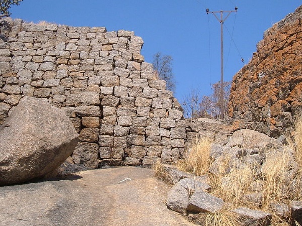 മലയുടെ ചരിത്രം