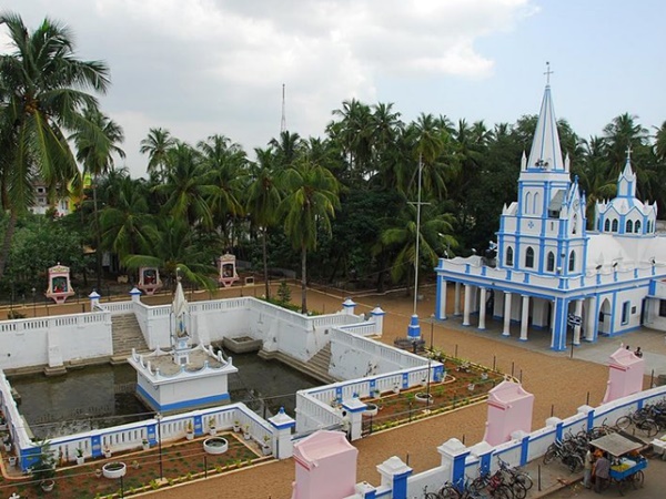 ഔർ ലേഡി ഓഫ് ലൂർഡ്സ്