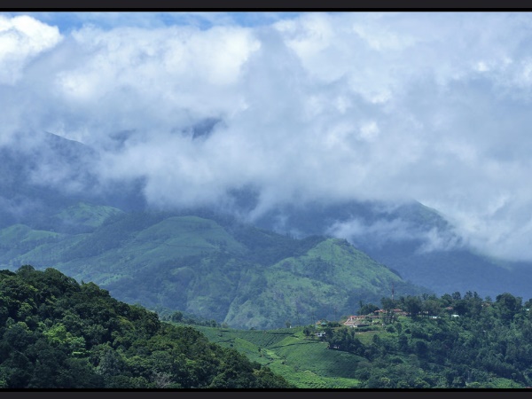  തൊള്ളായിരം കണ്ടി