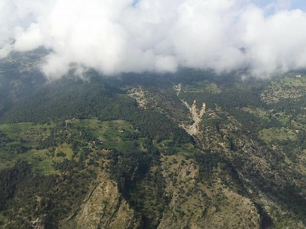 അഞ്ച് രാജ്യങ്ങളിലൂടെയുള്ള പർവ്വത നിരകൾ