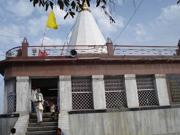 ശാരദാ ദേവി മെയ്ഹാർ ക്ഷേത്രം