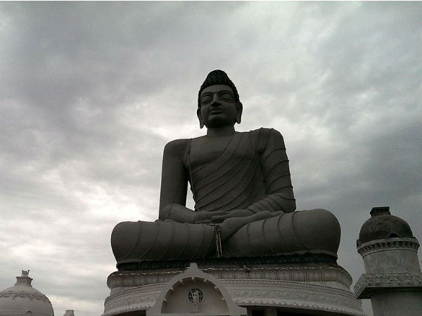 പ്രകൃതി ഒരുക്കിവച്ചിരിക്കുന്ന മറ്റ് ആകർഷണങ്ങൾ 