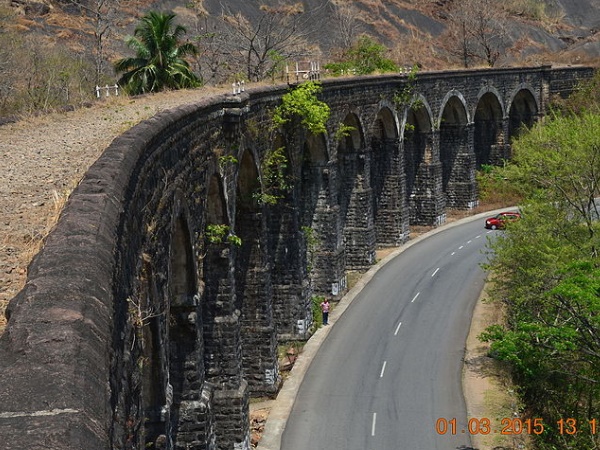 പുനലൂരിൽ നിന്നും തെൻമലയിലേക്ക്